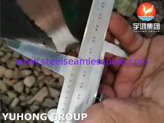 ASME SA335 P11 ফেরিটিক অ্যালগ্রি স্টিল সিউমলেস পাইপ ফায়ার হিটার API661