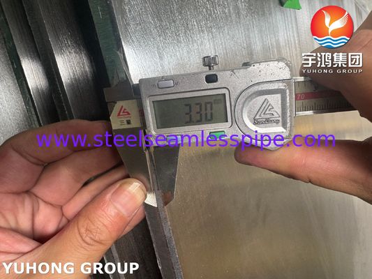 কার্বন ইস্পাত আচ্ছাদন প্লেট A516 Gr 70 সঙ্গে N04400 একতরফা বিস্ফোরক কম্পোজিট