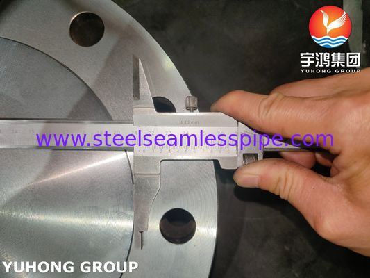 ASME SA335 F11 Cl2 চ্যানেল কভার পেট্রোকেমিক্যালস হাইড্রোজেনেশন রিঅ্যাক্টর জন্য বড় forgings