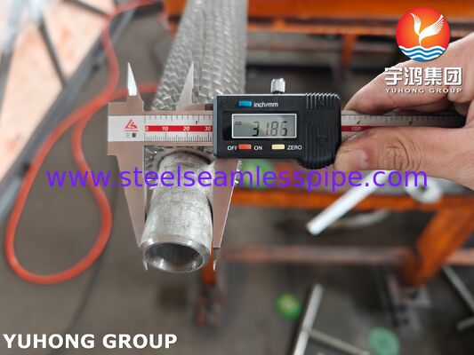 উচ্চ ফ্রিকোয়েন্সি ঝালাই Serrated Fined টিউব TP304H বেস / SS304 Fin