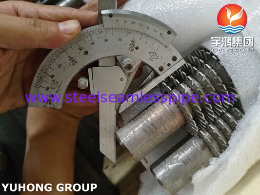 উচ্চ ফ্রিকোয়েন্সি ঝালাই Serrated Fined টিউব TP304H বেস / SS304 Fin