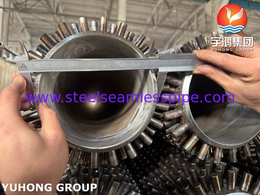 কার্বন স্টিল স্টাড সহ ASTM A335 P22 স্টাডেড ফিনড টিউব