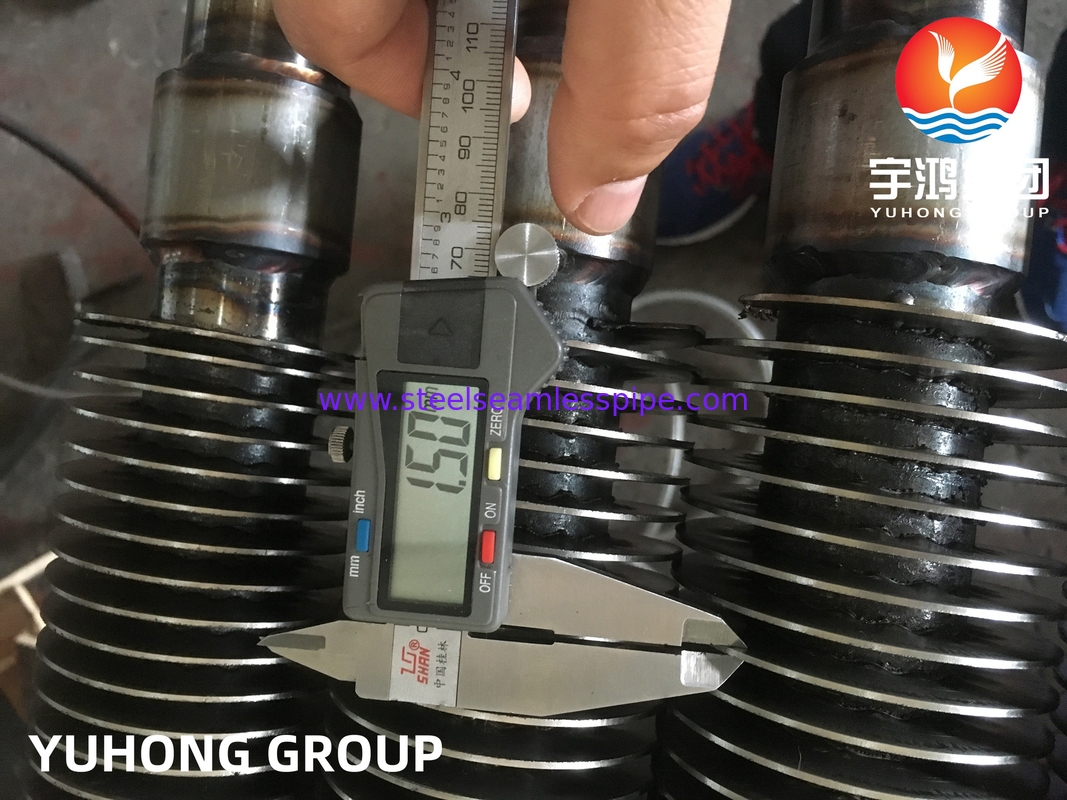 ​​HFW ফিনড টিউব: ASTM A213 বেস টিউব + AISI 410(11Cr) HFW ফিনস, H₂S ফ্লু গ্যাস প্রিহিটারের জন্য
