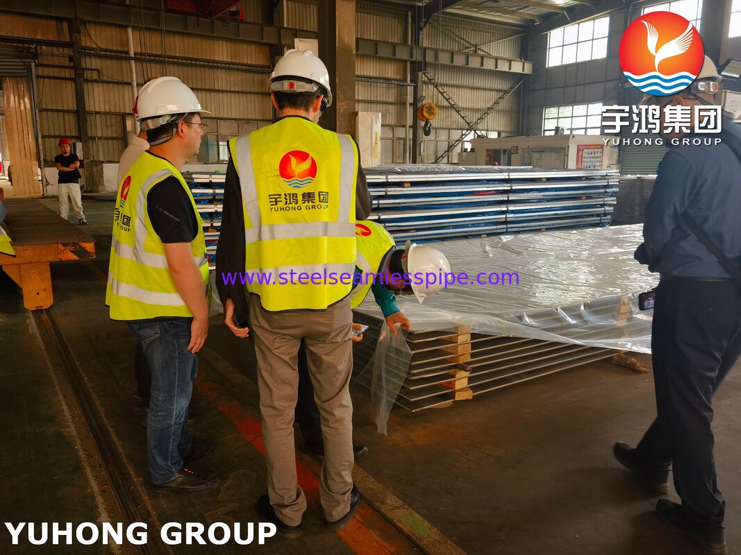 টাইটানিয়াম স্টিল ক্ল্যাড প্লেট ক্ল্যাডিং পার্টস SA516 Gr 70 Gr.2 বিস্ফোরক কম্পোজিট সহ