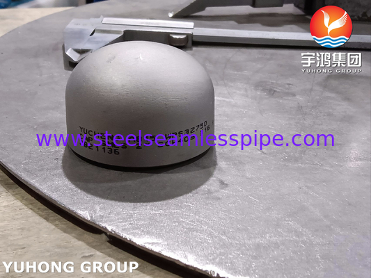 ASTM A815 UNS S32750 কঠোর ক্ষয়কারী পরিবেশ এবং উচ্চ চাপ শিল্প অ্যাপ্লিকেশনের জন্য বাঁকা ক্যাপ স্টেইনলেস স্টীল পাইপ ফিটিং
